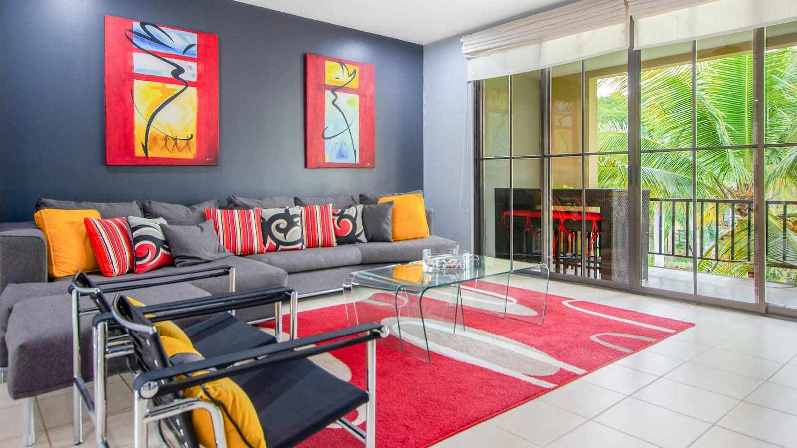 Condo in Pacífico — Third-Floor Ocean-Club Living