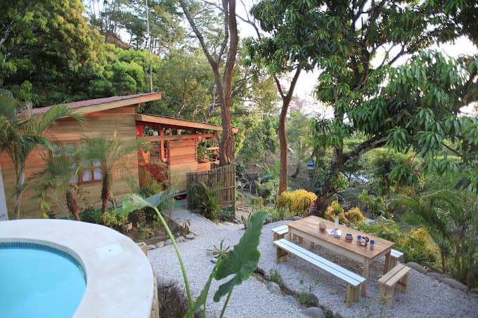 Oceanview Home & Guest Apartment, 350m to the Beach