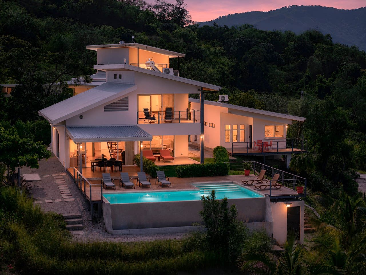 Villa Palmera — Ocean View Home in Playa Potrero